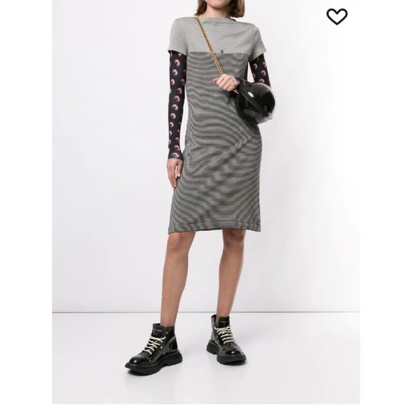 Authentic CHANEL Dress - Picture 5 of 12